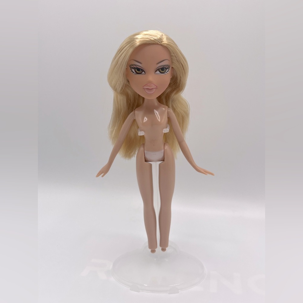 Bratz Cloe- “Be Bratz” Vintage Y2K Year 2001